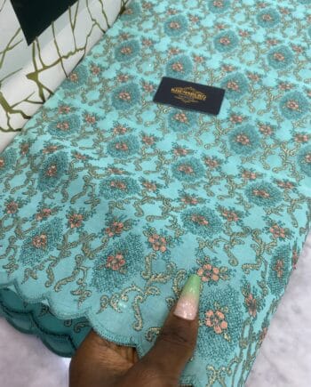 Farah Exclusive Lace