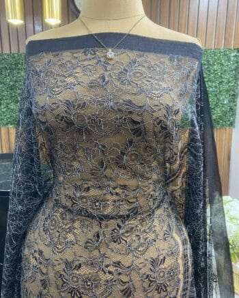 Toyosi Chantilly Lace - Image 2