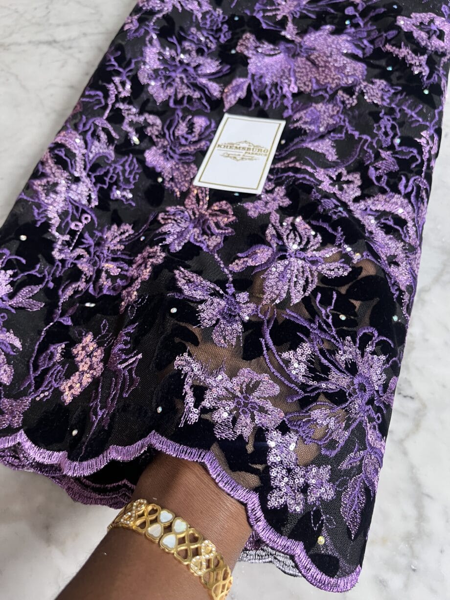 Annat Exclusive